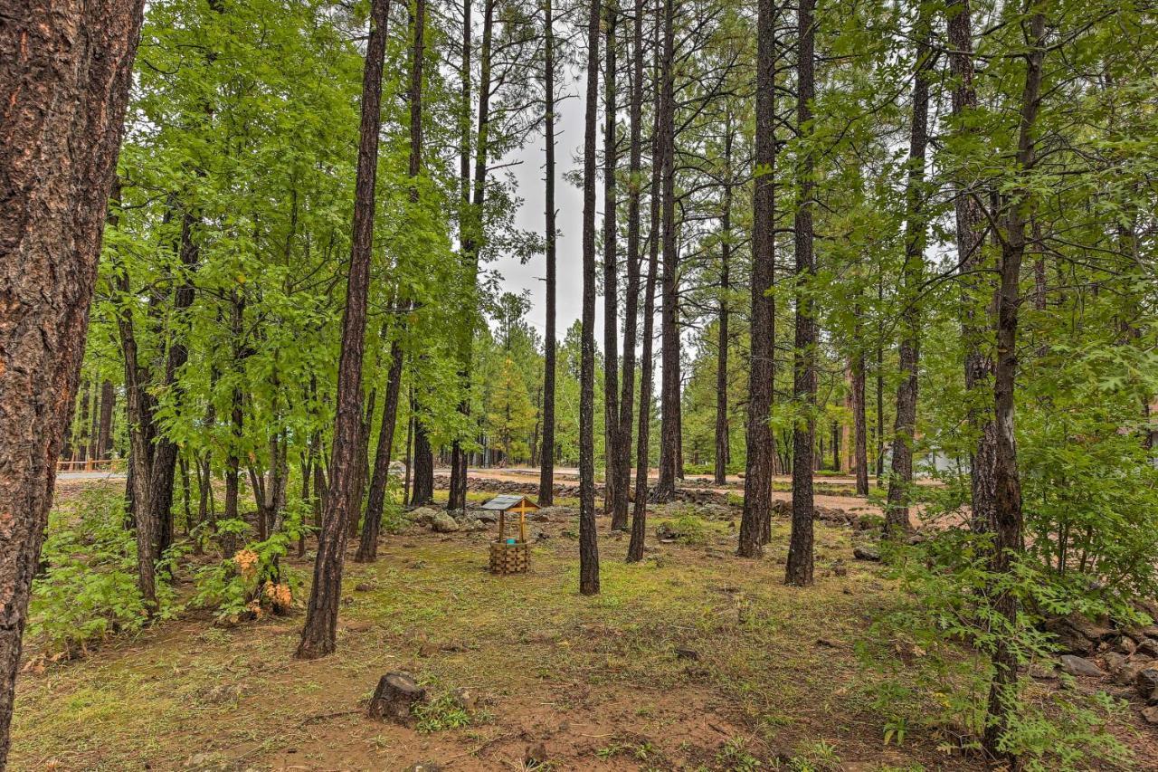 Lush Pinetop Retreat With Large Deck And Wooded Yard! Exterior photo